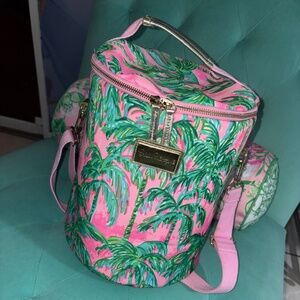 🌸Lilly Pulitzer cooler bag and plates🌸